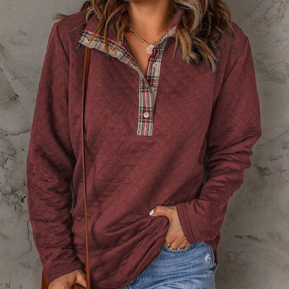Delilah Wear Tops - New 1/4 snap plaid detailed sweatshirt
